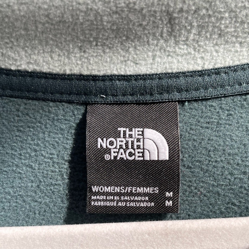 North face fleece crew neck. Size Medium - Picture 3 of 3